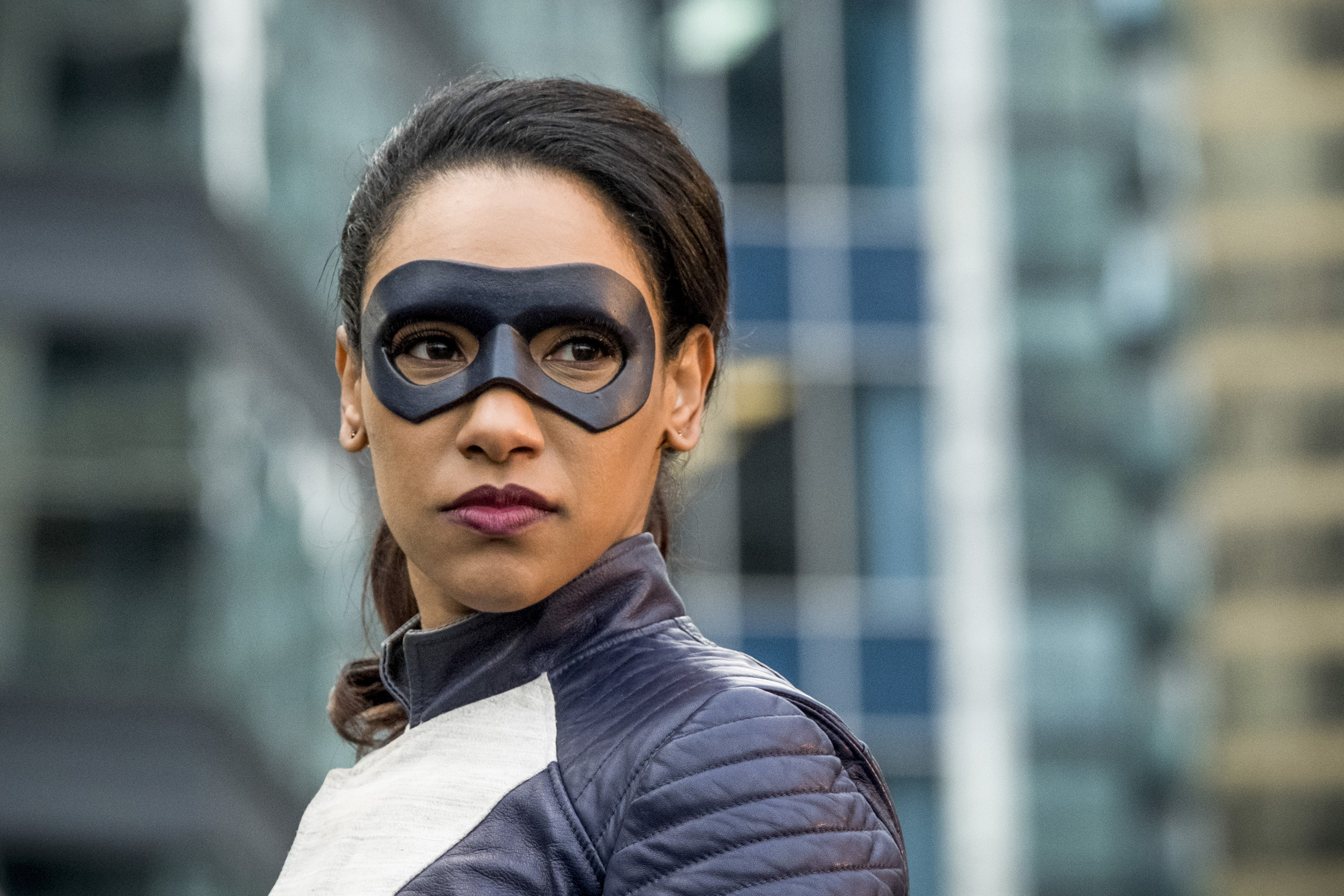 Pin By Martii Siera On Dc Comics The Flash Season Flash Season 4 Iris West Allen